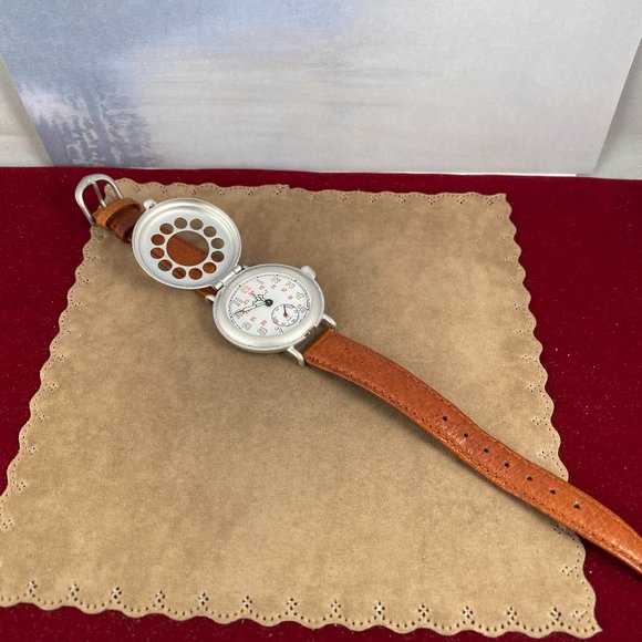 Vintage Eddie Bauer Rock Climbers Watch Sports Watch with Crystal Guard - Picture 4 of 7